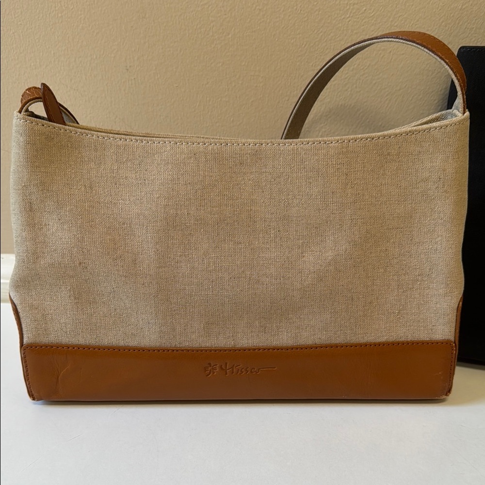 Bundle two Missco handbags for the price of one - Picture 3 of 16